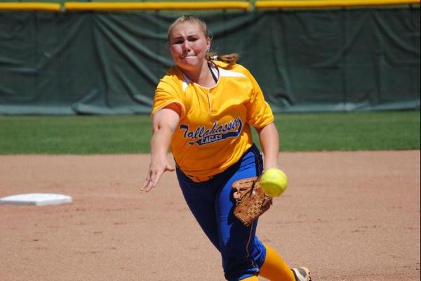 Mariah Rivera pitches against Seminole State College in the NJCAA Tournament