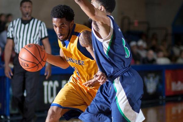 Five hit double-figures in Eagles’ 83-78 win over Gulf Coast State